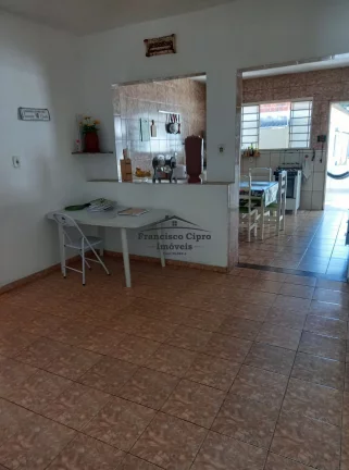 Imagem Casa à venda no bairro São Dimas - Guaratinguetá/SP