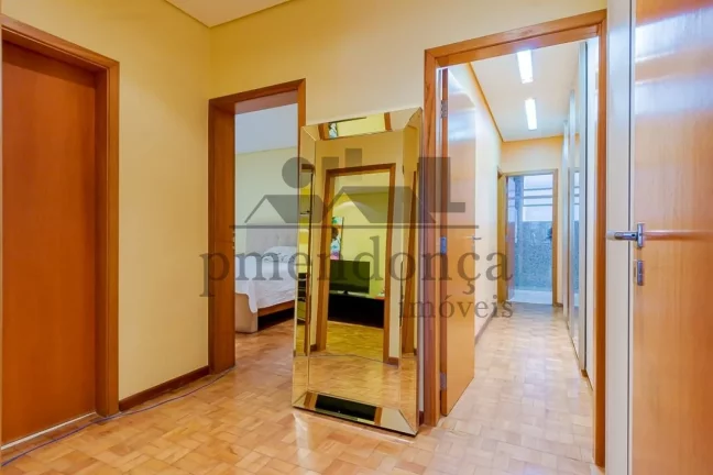 Imagem Lindo apartamento reformado na Rua Bela Cintra, pronto para morar!