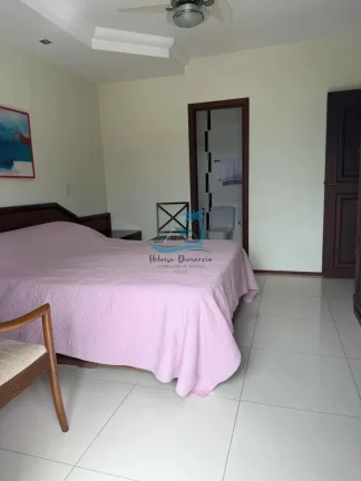 Imagem Apartamento com 3 dormitórios a venda a poucos metros do mar na praia da Toninhas em Ubatuba.