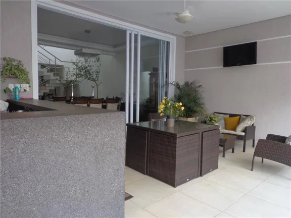 Imagem Casa à venda no Condomínio Reserva Real em Paulínia

Localização com fácil acesso pela Rodovia...