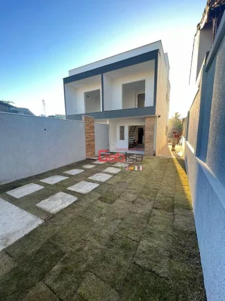 Imagem Casa com 2 dormitórios à venda, 75 m² por R$ 500.000,00 - Peró - Cabo Frio/RJ