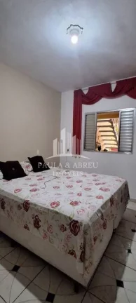 Imagem Sobrado com 3 Casas, 2 Dormitórios, 1 banheiro, terraço, Área de lazer grande, 1 vaga, escritura, no Alto da Boa Vista, Mauá-SP