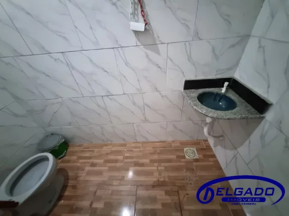 Imagem DELGADO aluga GALPÃO com 300m2 Coberto e mais 350m2 de terreno (area descoberta) de frente Rod. Gov. Mario Covas ( BR 101) (passarela), Itaborai-RJ.