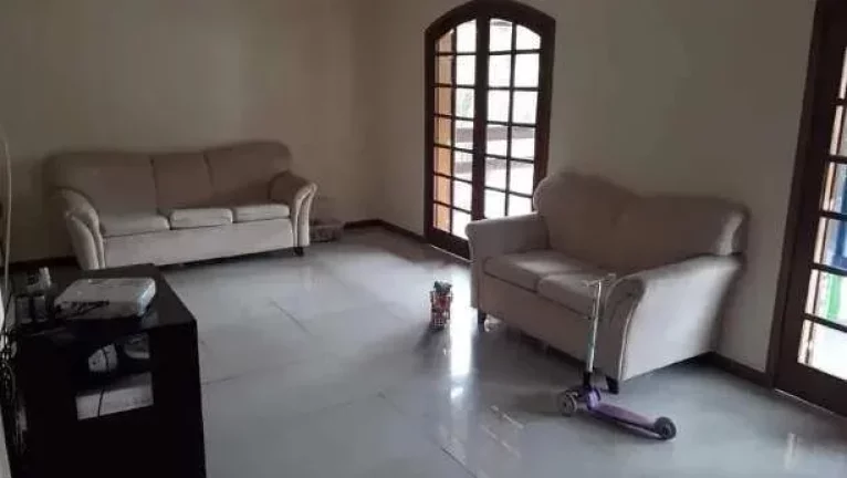 Imagem Casa de condomínio à venda em Niterói, Vila Progresso, com 4 quartos, 400m2
