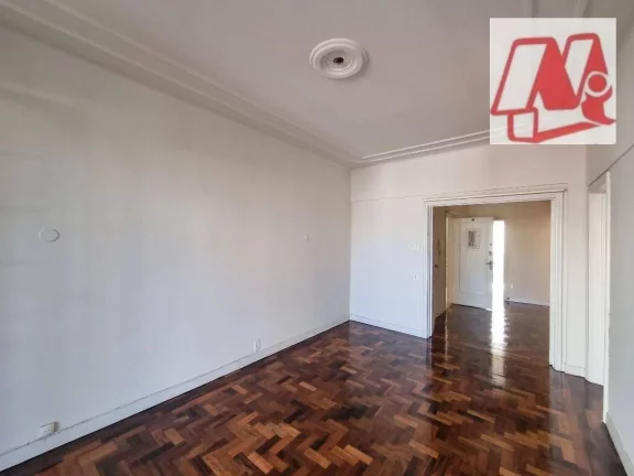 Imagem No Moinhos de Vento, 2 dormitórios, sacada e vaga.