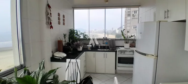 Imagem Apartamento Alto Padrão - Vista Mar - 03 Dormitórios (01 Suíte) - Lavabo -02 Vagas Garagem - Mobiliado