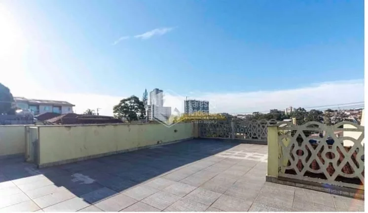 Imagem Sobrado à venda com 3 quartos , 5 banheiros e 3 vagas de garagem , bom para morar e excelente para investidor Vila Carmosina, São Paulo, SP