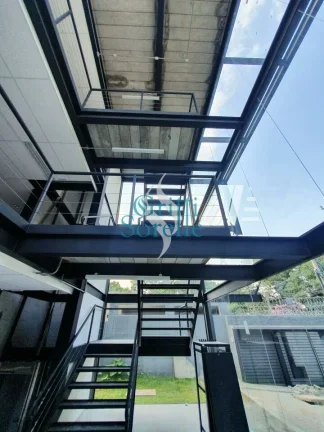 Imagem Prédio Comercial à Venda em Alto de Pinheiros - São Paulo/SP.
