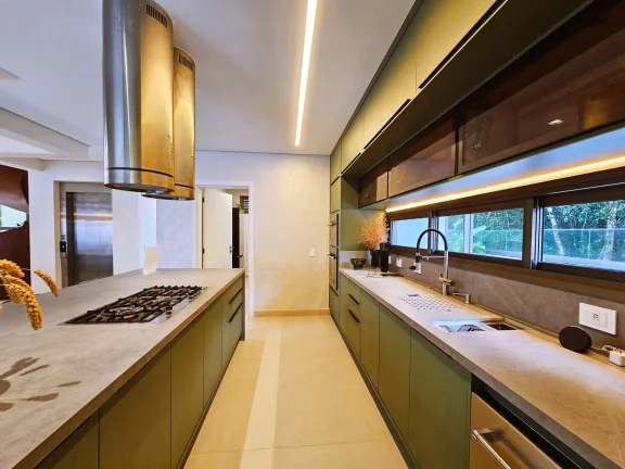 Imagem Imperdível! Casa à venda em Riviera de São Lourenço Módulo 11, 6 quartos, 6 suítes, 3 salas, 6 vagas de garagem, 626,13 m².
