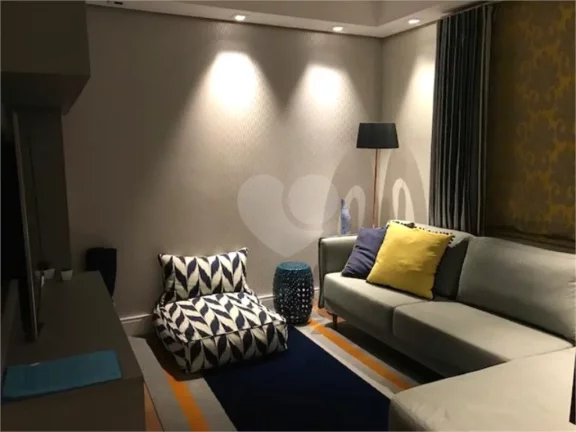 Imagem Apartamento à venda com 3 quartos, sendo 1 suíte, no condomínio Ouro Preto, São Paulo - SP