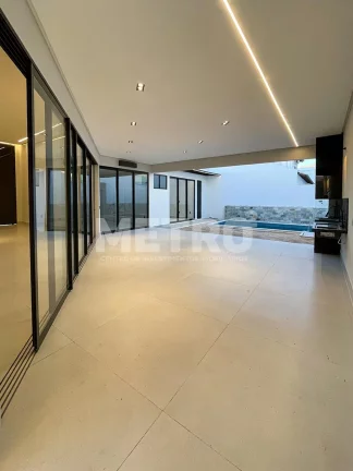 Imagem Casa à venda no Sol Nascente Etapas com 4 suítes, Gourmet, piscina, PETROLINA