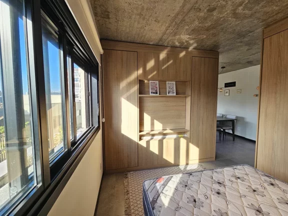 Imagem Imóvel com 1 Quarto à Venda, 43 m² em Menino Deus - Porto Alegre