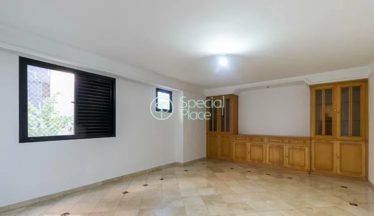Imagem Amplo apartamento à venda com 3 quartos, sendo 3 suítes, e 4 banheiros no total. Este apartamento ...