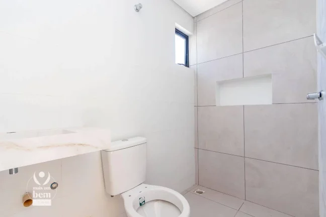 Imagem Sobrado a venda no Uberaba. 3 quartos, suíte, terraço e 1 vaga