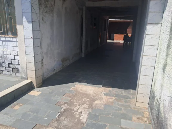 Imagem Casa para Venda em Rio de Janeiro, Campo Grande, 2 dormitórios, 2 banheiros, 4 vagas