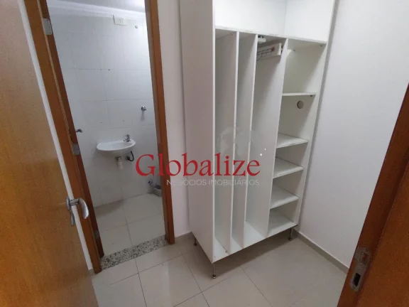 Imagem Locação de apartamento com 4 dormitórios sendo 2 suites uma com hidromassagem e closet no bairro do Gonzaga em Santos (SP) por R$.8.500,00 !