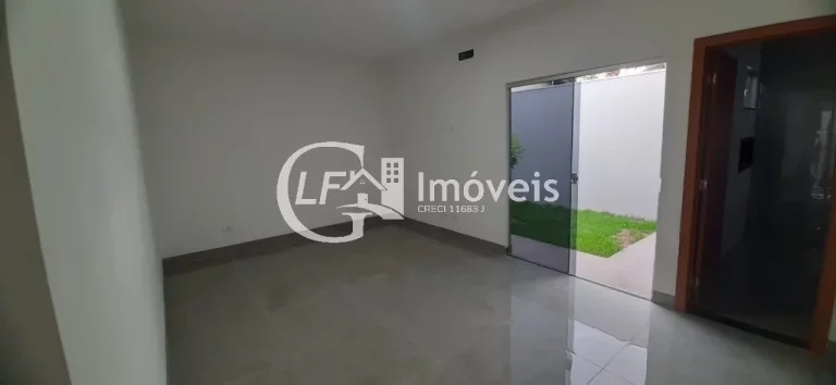 Imagem Imperdível! Casa à venda em Campo Grande-MS, Parque Residencial Rita Vieira. 3 quartos, 2 suítes, 1 sala, 1 banheiro, 2 vagas, 100m².