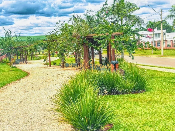 Imagem Lote plano, nascente no Condomínio Le Jardin - Jardim Botânico - Brasília/DF