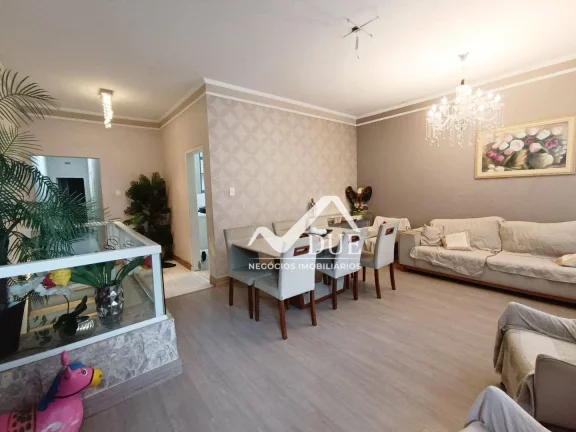 Imagem Casa com 2 dormitórios à venda, 105 m² por R$ 650.000,00 - Encruzilhada - Santos/SP