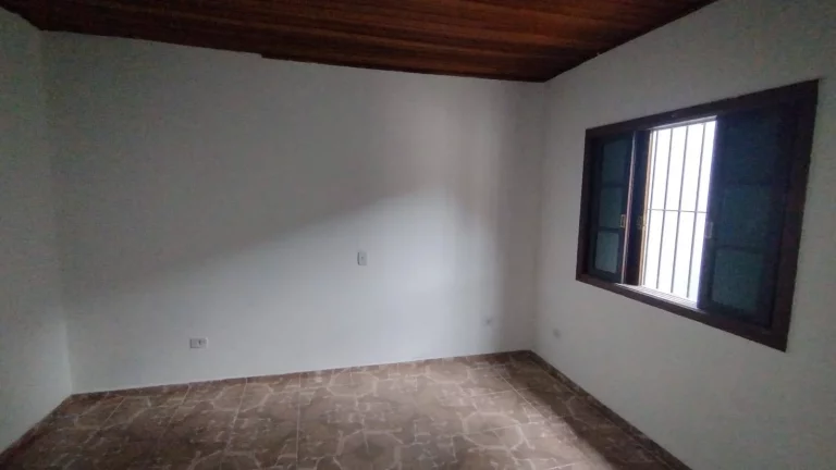Imagem CASA PARA VENDA E/OU LOCAÇÃO NO BAIRRO INDAIÁ - CARAGUATATUBA