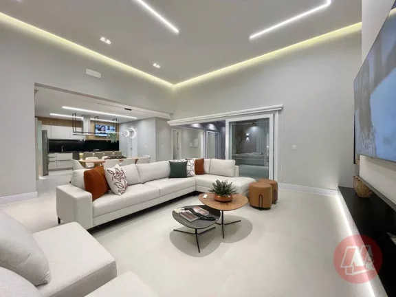 Imagem Excelente Casa Térrea com 4 Suítes