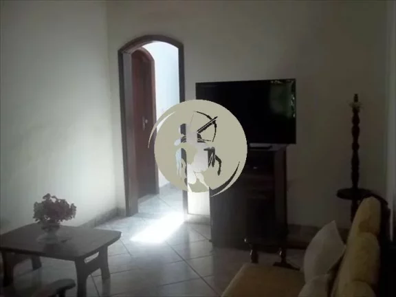 Imagem OPRTUNIDADE! LINDA COM 4 DORMITÓRIOS, SUITE, 8 VAGAS E MUITO VERDE!