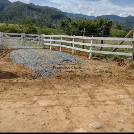 Imagem Chácara à venda no bairro Pilões - Guaratinguetá/SP