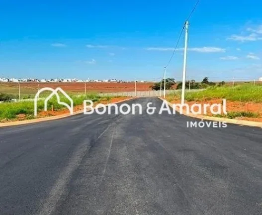 Imagem Excelente lote à venda no Condomínio Villágio Paulínia, localizado em Paulínia. Condomínio nov...