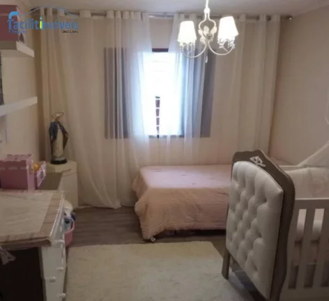 Imagem CASA TÉRREA 3 DORMITÓRIOS COM 2 SUÍTES - VILA LUCINDA - SANTO ANDRÉ
