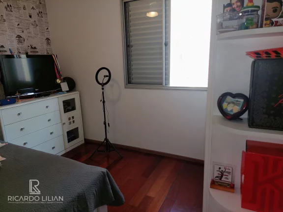 Imagem Apartamento com 3 dormitorios sendo uma suite e duas vagas no Cambuci.