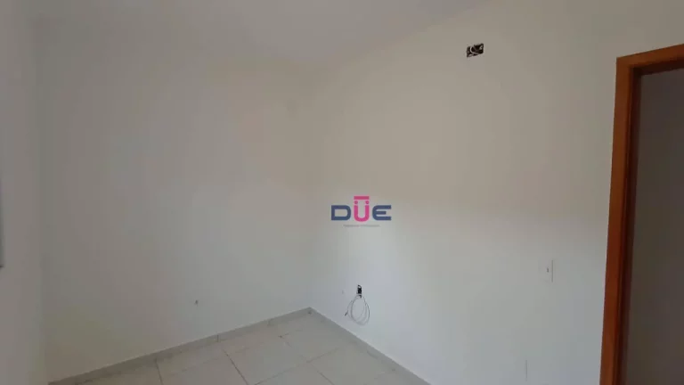 Imagem Casa tipo sobreposta baixa isolada, quintal com churrasqueira, 3 dormitórios à venda, 75 m² por R$ 480.000 - Marapé - Santos/SP