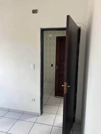 Imagem Casa com 1 dormitório para alugar, 35 m² por R$ 1.042,00/mês - Cidade São Jorge - Santo André/SP