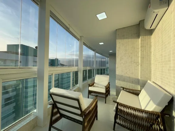 Imagem Excelente cobertura de luxo à venda na Riviera de São Loure Módulo 08 em Bertioga-SP: 4 quartos, 4 suítes, 2 salas, 2 vagas, 209,00m². Venha conferir!