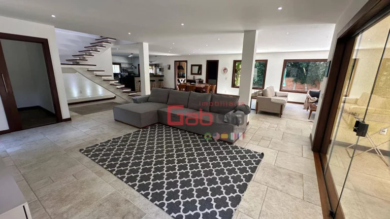 Imagem Linda Casa Alto Padrão em Geribá - Búzios RJ