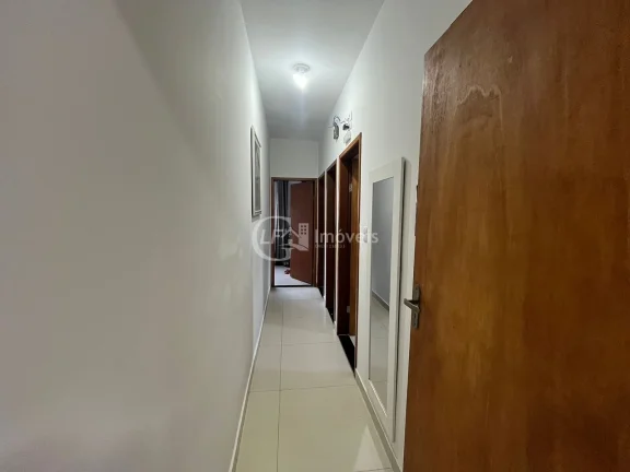 Imagem Casa à Venda em Campo Grande-MS no Bairro Tiradentes com 3 Quartos e 90m² de Área
