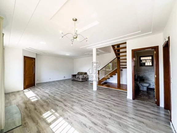 Imagem Oportunidade casa com 4 dormitórios à venda, 200 m² por R$ 940.000 - Panorama Teresópolis/RJ