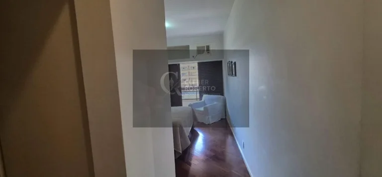 Imagem Apartamento com 4 Quartos e 6 banheiros à Venda, 318 m² por R$ 750.000