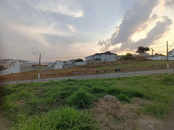 Imagem Qualidade de Vida e Oportunidade: Lote de 1000m2 em Condomínio Fechado no Marino Ceolin