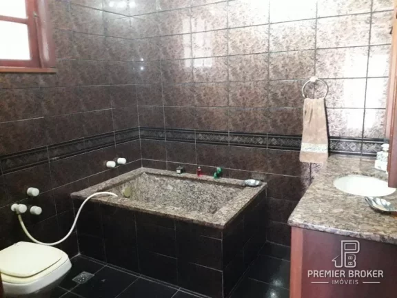 Imagem Casa à venda, 367 m² por R$ 950.000,00 - Fazendinha - Teresópolis/RJ