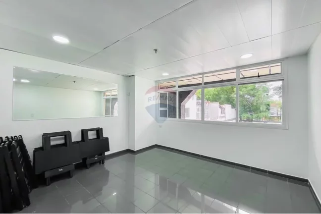 Imagem "Oportunidade Única: Sala Comercial em SP"