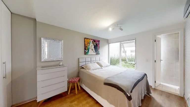 Imagem Apartamento Real Parque - 124M², 3 Dorms, 2 Suítes, 2 Salas, 2 Vagas Demarcadas, Varanda, Academia, Piscina, Lareira, Sauna, Gerador.