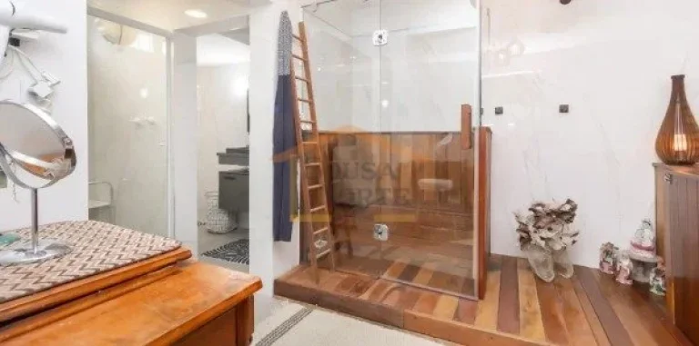 Imagem Casa térrea, 149m², 2 dormitórios, sendo 2 suítes (ambas com hidromassagem), sala ampla e ilumin...
