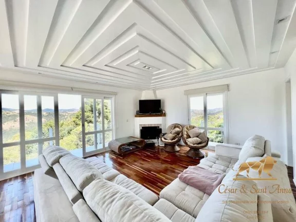 Imagem Linda casa a venda em Condomínio Fechado em Campos do Jordão-SP