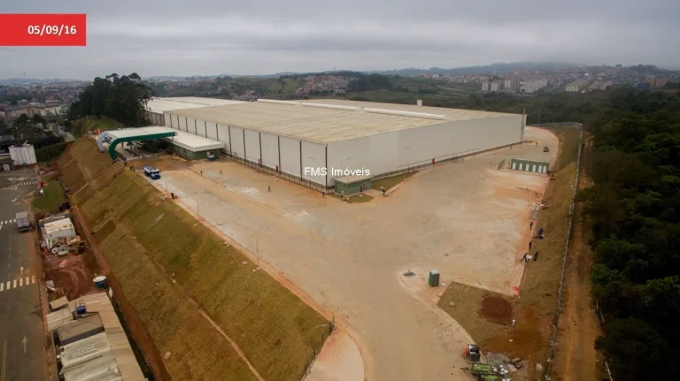 Imagem Galpão com 16.398 m2 em Mauá.