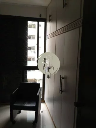 Imagem APARTAMENTO GRANDE PROXIMO AO CANAL 4 A 2 QUADRAS DA PRAIA.