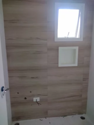 Imagem APARTAMENTO COBERTURA C/ SUITE FUNDO A VENDA PROXIMO AO CORREDOR DE TROLIBUS