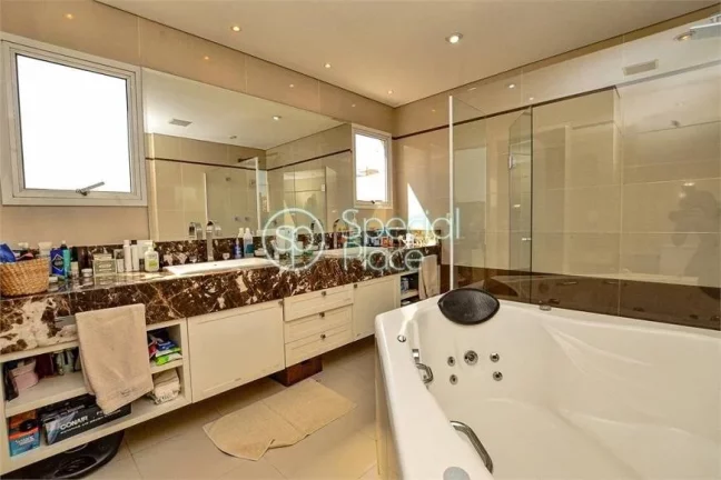 Imagem Cobertura Duplex Jardim Europa. Excelente! Duas suítes (é possível fazer mais dois dormitórios n...