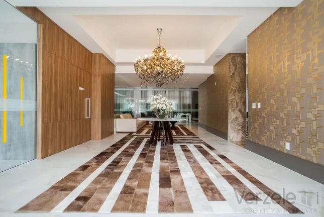 Imagem Apartamento com Terraço para Venda em Balneário Camboriú / SC no bairro Centro
