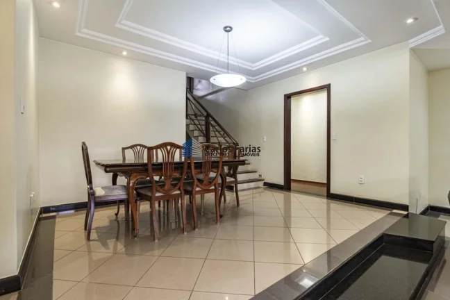 Imagem Casa para Venda em Brasília, Setor de Habitações Individuais Norte, 6 dormitórios, 5 suítes, 7 banheiros, 4 vagas