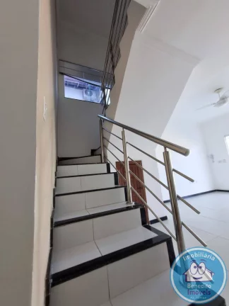 Imagem Alugo duplex mobiliado com 4 dormitórios em Porto Seguro